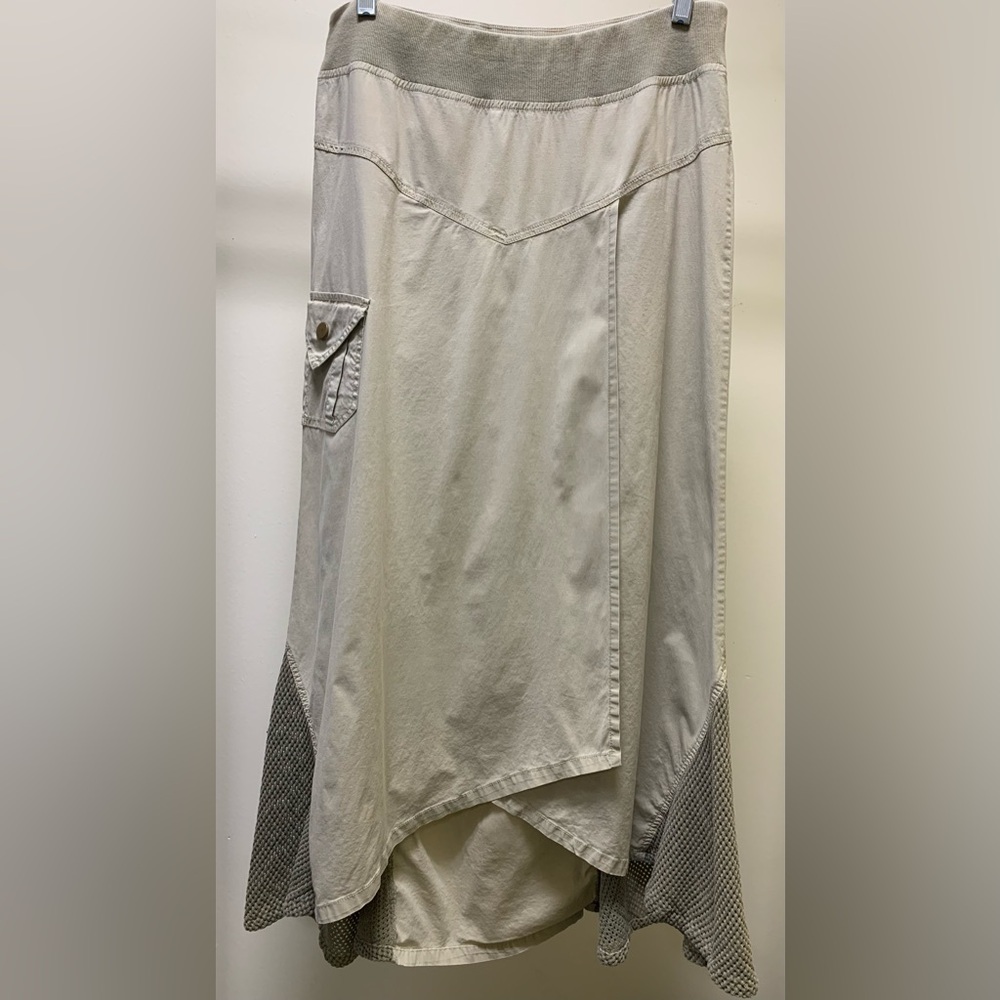 XCVI Women’s Long Tan Skirt Size Medium